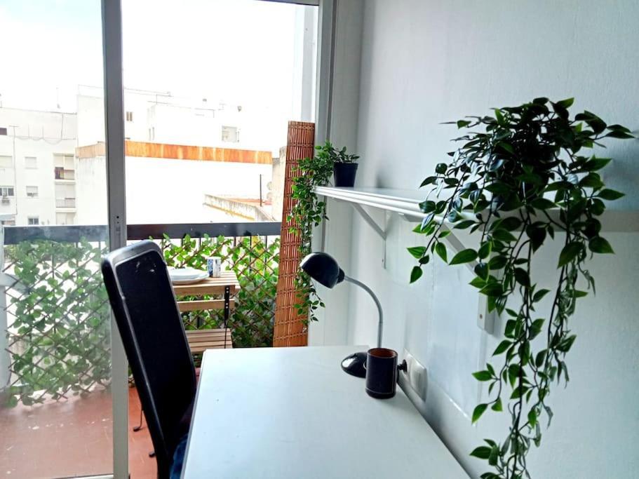 Bonito Y Practico Apartamento En La Muralla Apartman Sevilla Kültér fotó